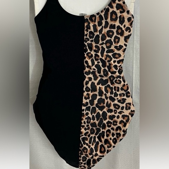 Tempt me ladies stylish one piece lace up swimsuit size Small/0193 - Picture 2 of 3